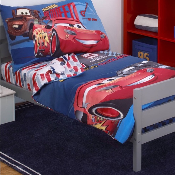 Disney Cars Toddler Bed linens - Picture 6 of 6